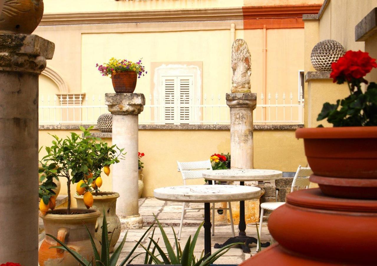 Bed and Breakfast Palazzo Aurora Alezio Esterno foto